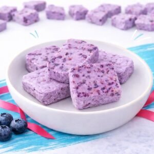 BLUEBERRY YOGURT ICECREAM
آيسكريم  اللبن صحّي بنكهة التوت