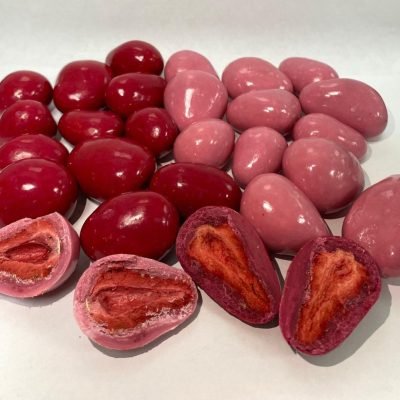 STRAWBERRY CHOCOLATEفراولة مغطاة بالشوكولا متعدد النكهات مقرقش